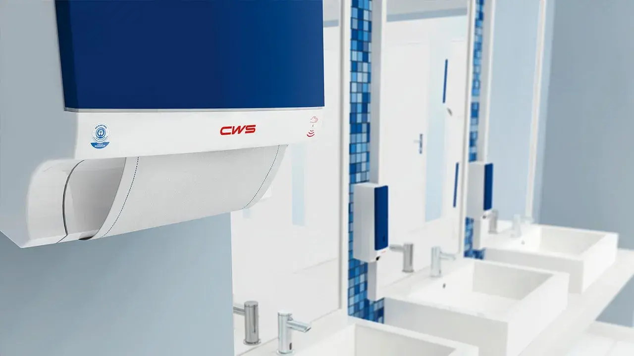 Blauwe handdoekautomaat voor katoen uit de ParadiseLine van CWS