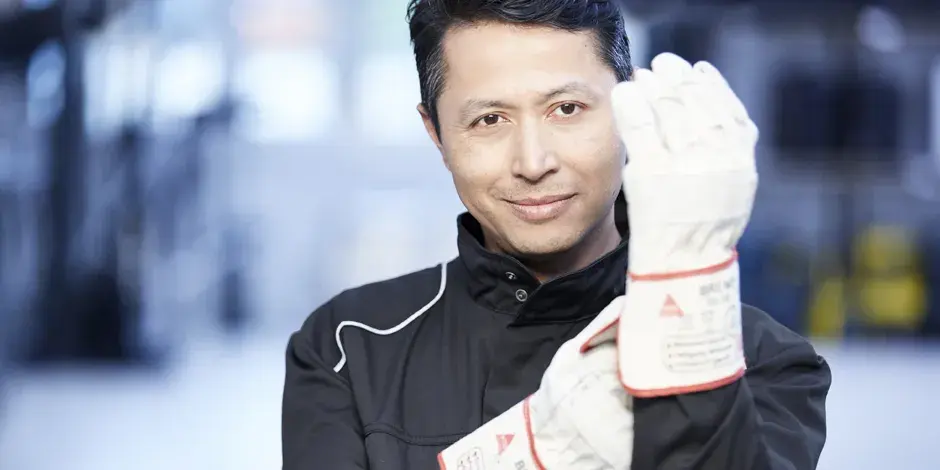 CWS Heat & Flame Nomex Comfort Model Studio Shot