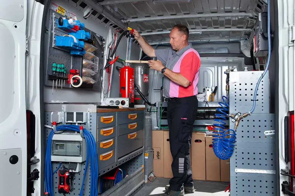 Feuerlöscher Wartung in Köln vom Profi-CWS Fire Safety