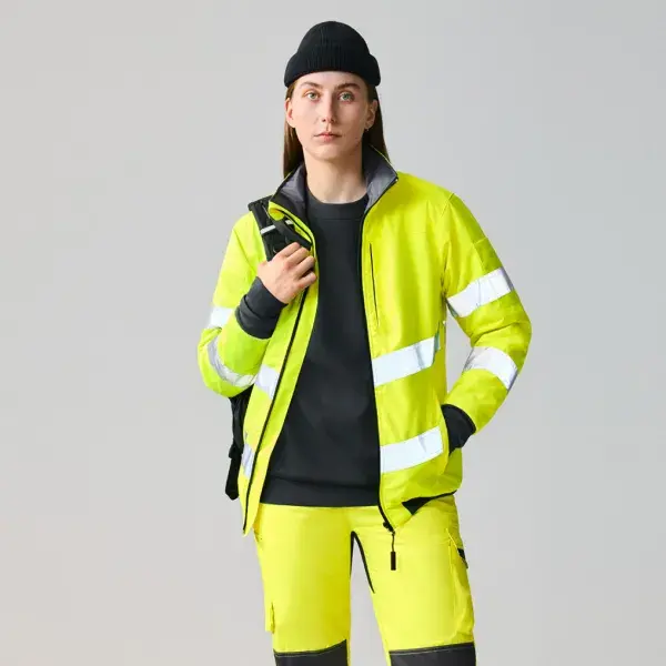 1006240-01_cws_ww_safety_xtra_highvis_outdoor_lr_3.png
