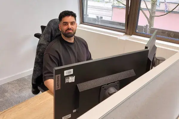 Werkstudent im Marketing Siyar Mitarbeiter-Geschichte